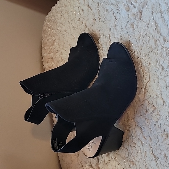 Time and Tru Shoes - Heeled boots 11W